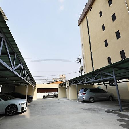 Mari Hotel Chungju Εξωτερικό φωτογραφία