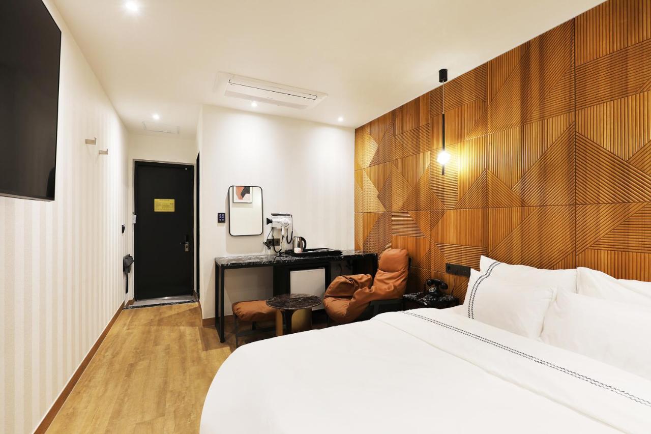 Mari Hotel Chungju Εξωτερικό φωτογραφία