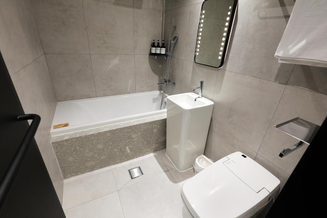 Mari Hotel Chungju Εξωτερικό φωτογραφία