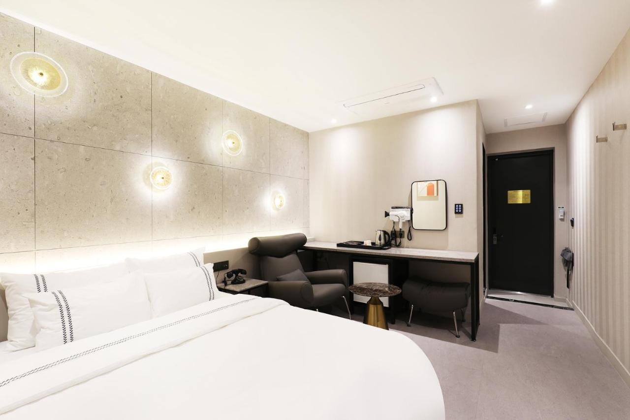 Mari Hotel Chungju Εξωτερικό φωτογραφία