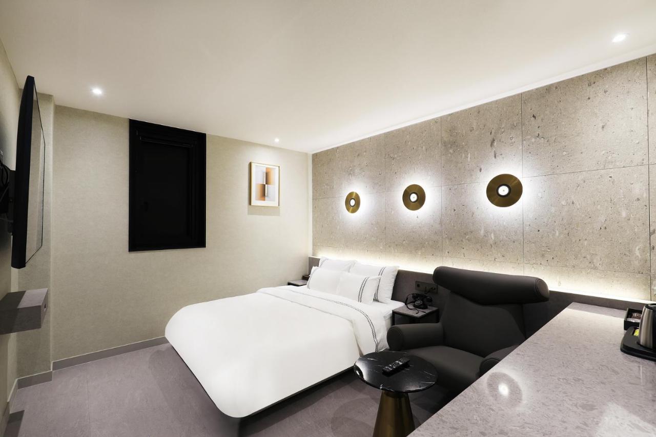 Mari Hotel Chungju Εξωτερικό φωτογραφία