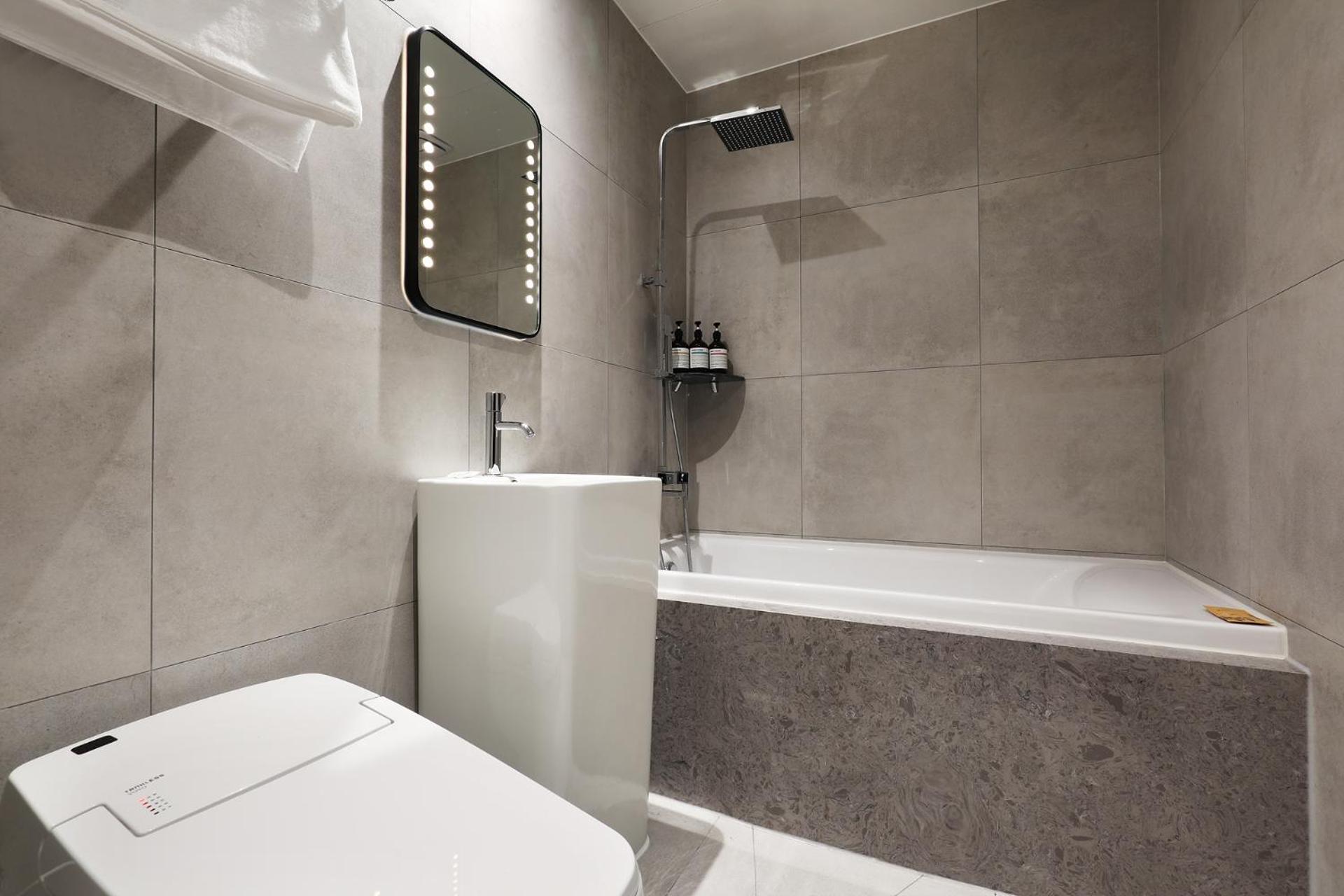 Mari Hotel Chungju Εξωτερικό φωτογραφία